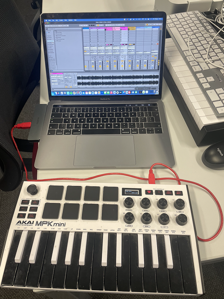 Laptop with Midi keyboard